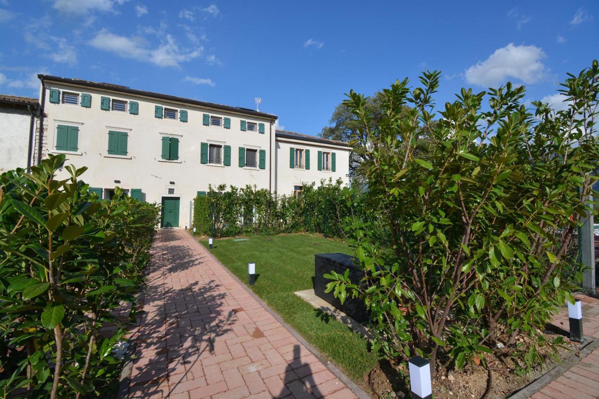 Residence Corte Bellebarbe Rivoli Veronese エクステリア 写真