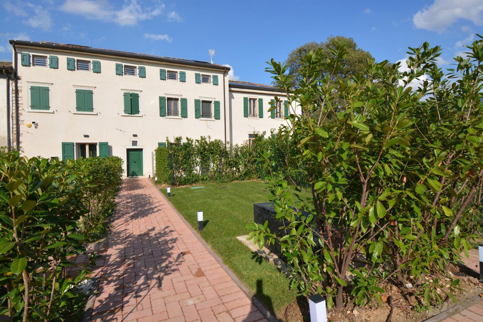 Residence Corte Bellebarbe Rivoli Veronese エクステリア 写真